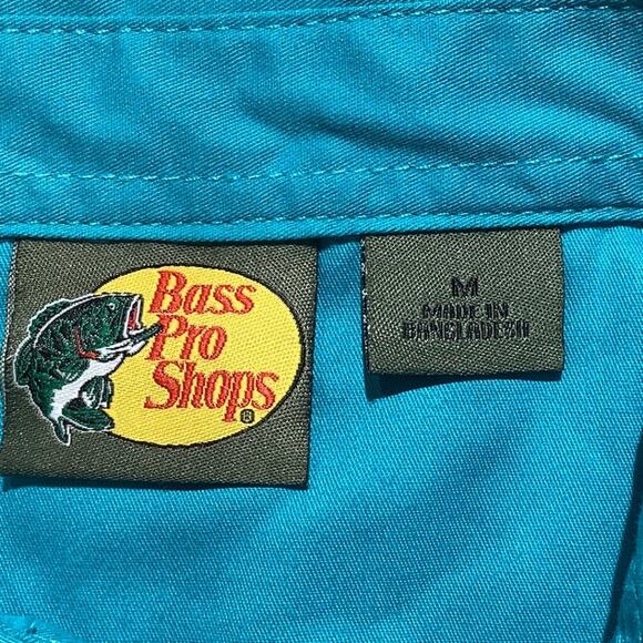 Bass Pro Shops Button-Up Shirt Women’s Size M- Lightweight, Summer, Casual - Picture 3 of 6